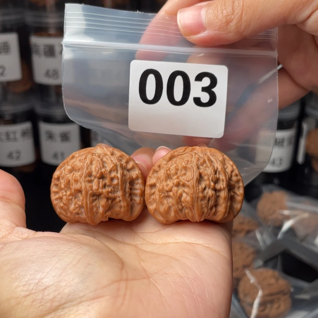 文玩核桃把件39闷白