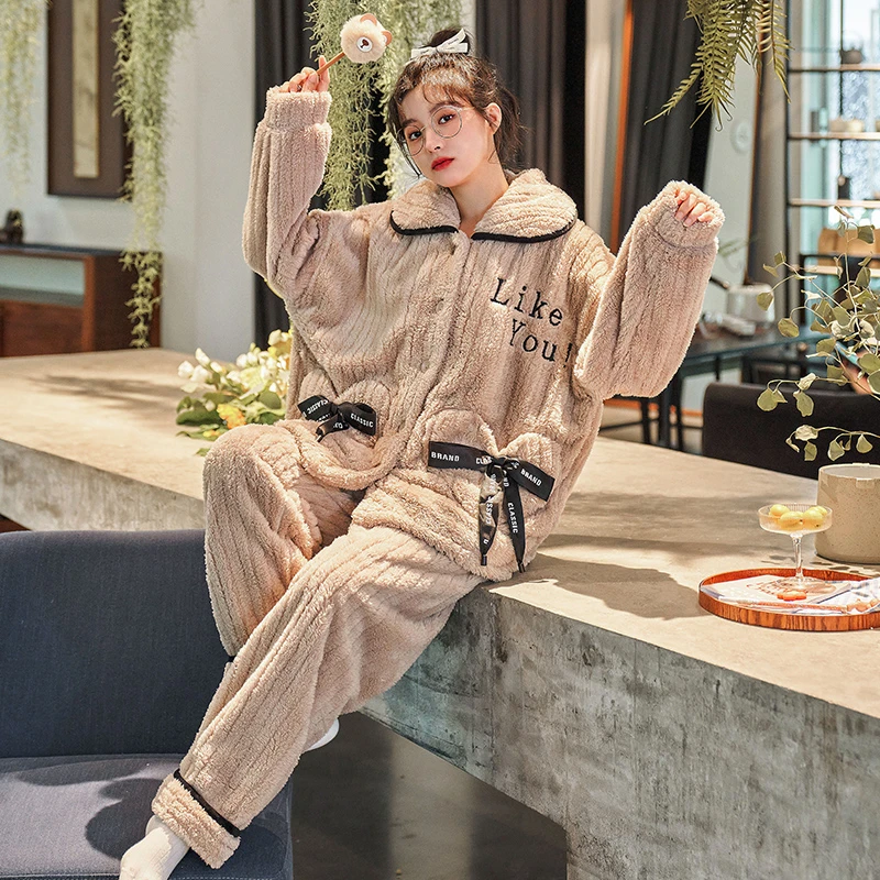 2024年女款睡衣珊瑚绒秋冬季甜美保暖卡通可外穿法兰绒套装家居服