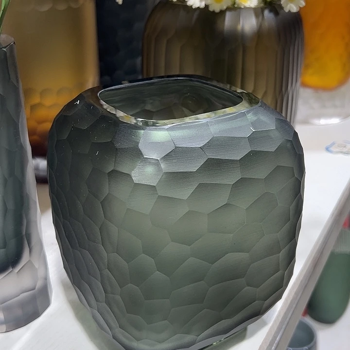 5***5琉璃手工艺品灰色磨刻花瓶花器高17口8