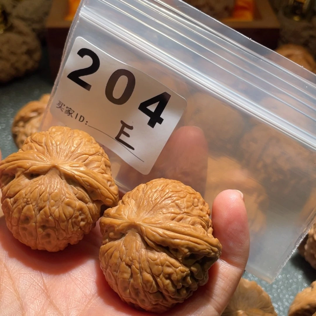 一***发文玩核桃吊坠乾隆磨