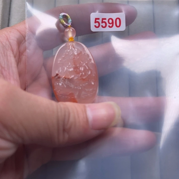 淡***紫未镶嵌雕刻5590南红玛瑙