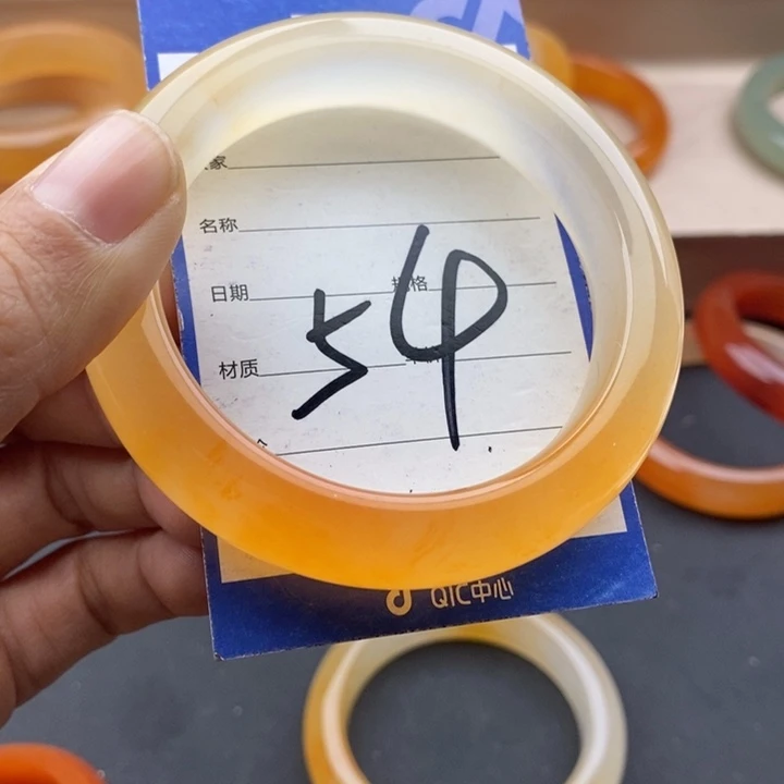 S***韩石英质玉未镶嵌手镯