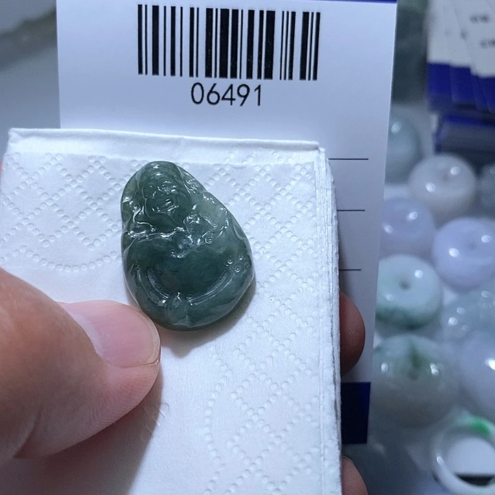 翡翠未镶嵌颈饰天光墟翡翠市场现金代购