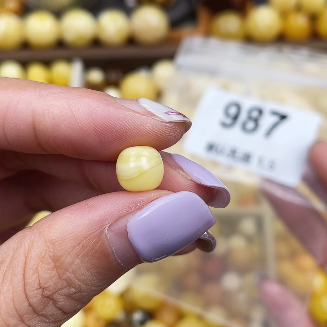 未镶嵌蜜蜡珠宝奇石8.5