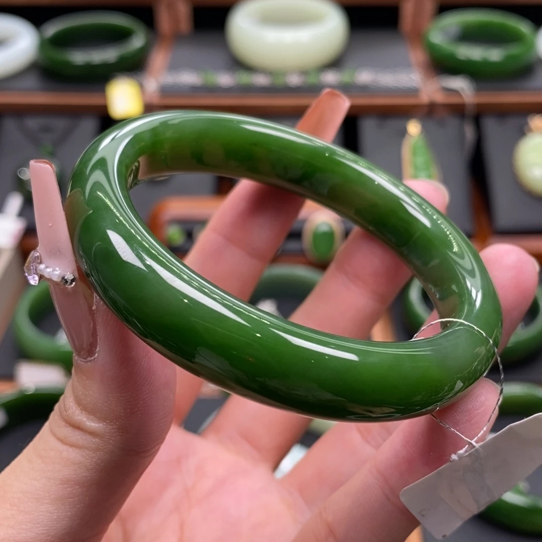 和田玉（碧玉）未镶嵌手镯5657