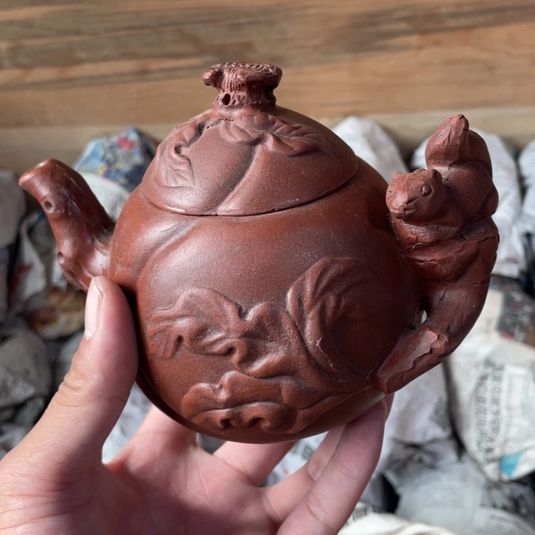 茶壶紫砂老厂紫砂壶一件。