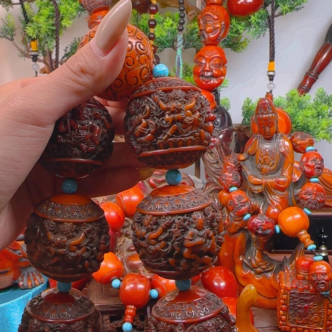 滴血莲花菩提吊坠金**梦