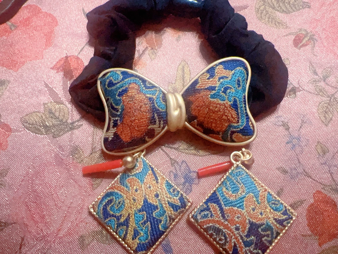 宋锦！宋锦！古风刺绣蝴蝶结发圈配精致吊饰发饰