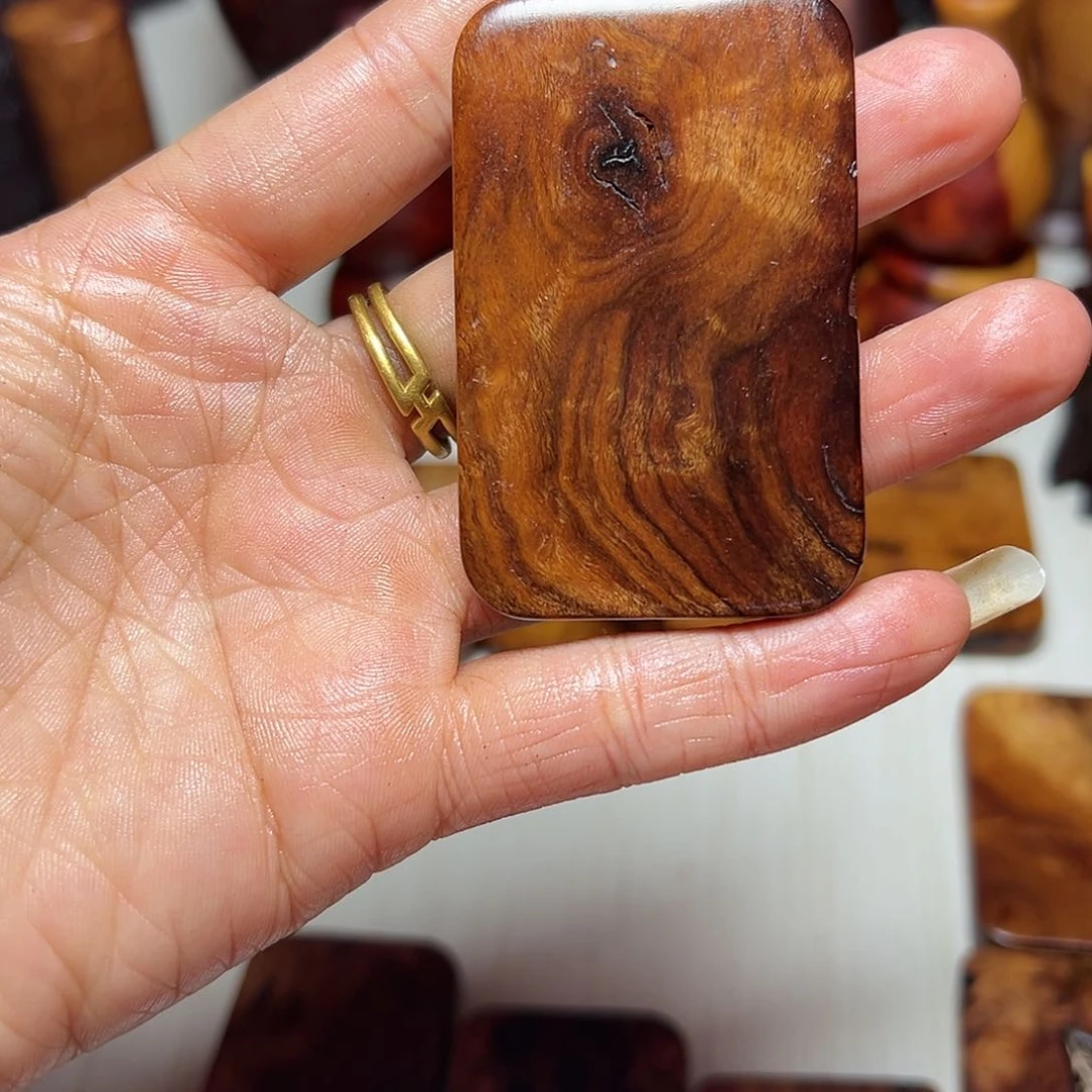 枣木晶**秀直播间默认截图