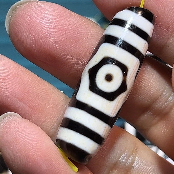 上***浩玛瑙/玉髓未镶嵌颈饰