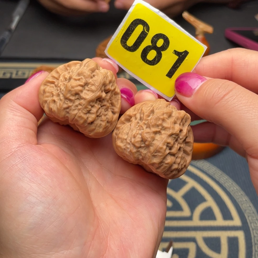 桃核吊坠40蛤蟆头081号～