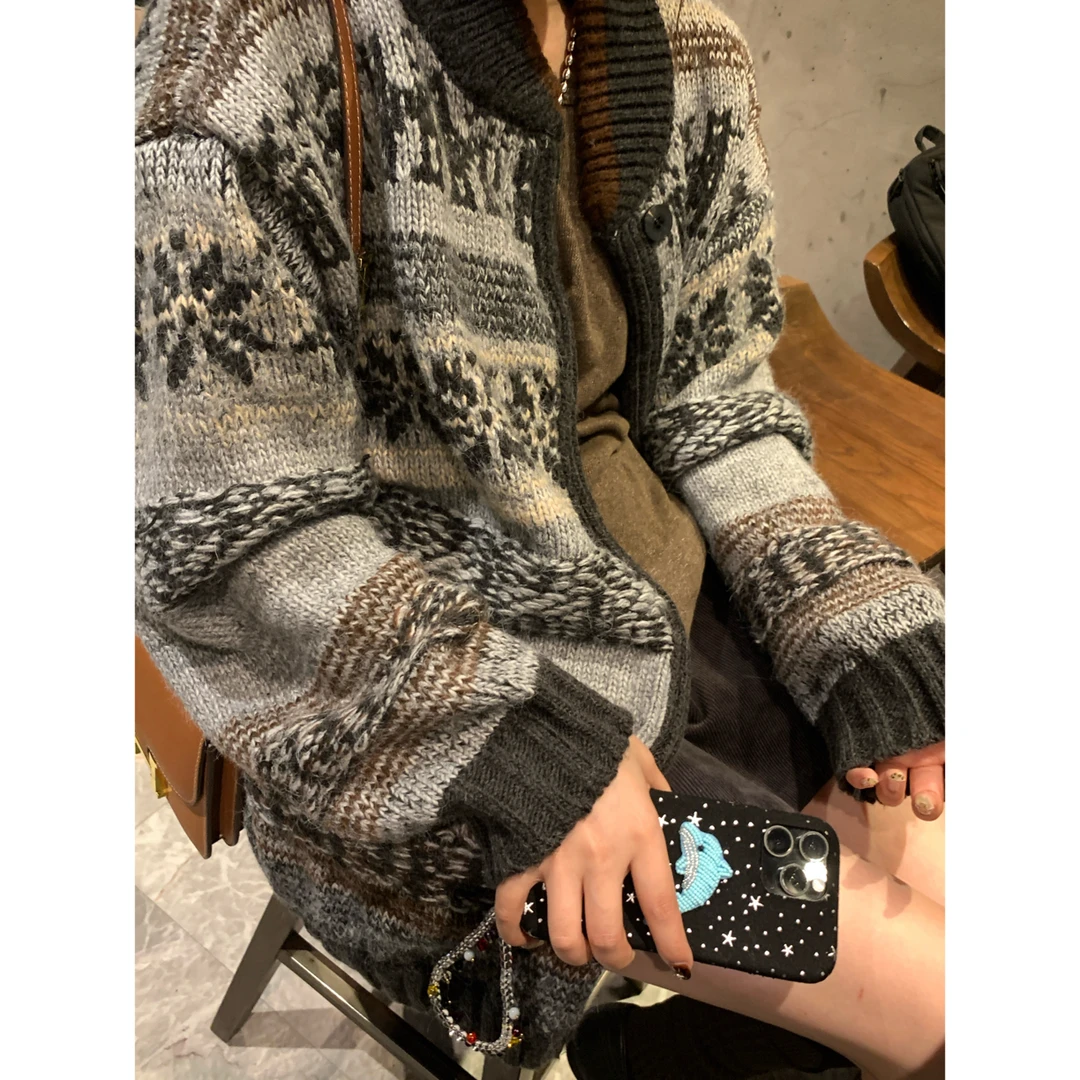 TOMATO-“北欧风费尔岛毛衣”松弛慵懒感秋冬撞色复古外套#9077