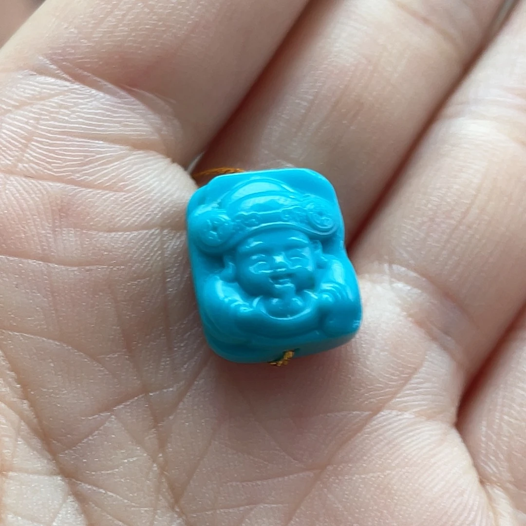 绿松石未镶嵌颈饰