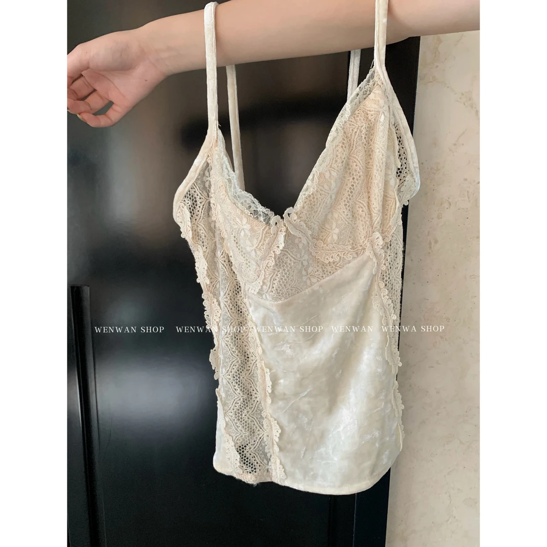 【芭比衣橱】纯欲性感蕾丝拼接花纹胸型吊带背心