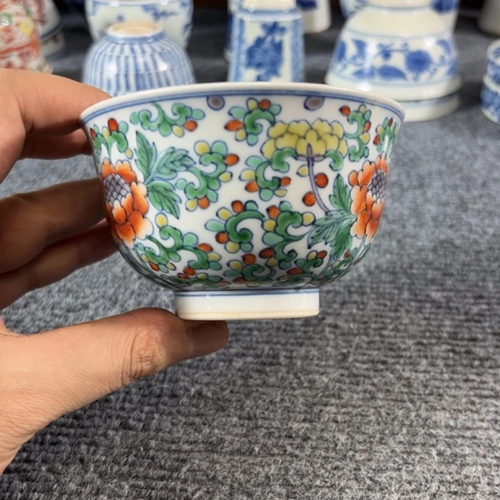 好***欢摆件一个斗彩的小杯子