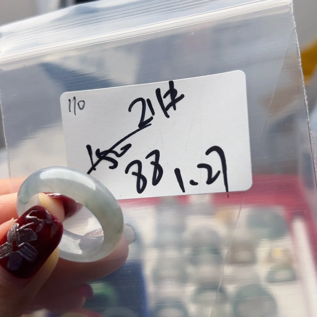 翡翠颈饰未镶嵌懂**我戒