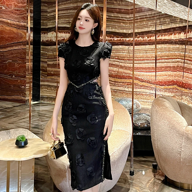 2025夏季新款女装重工设计感镂空立体花朵收腰显瘦连衣裙
