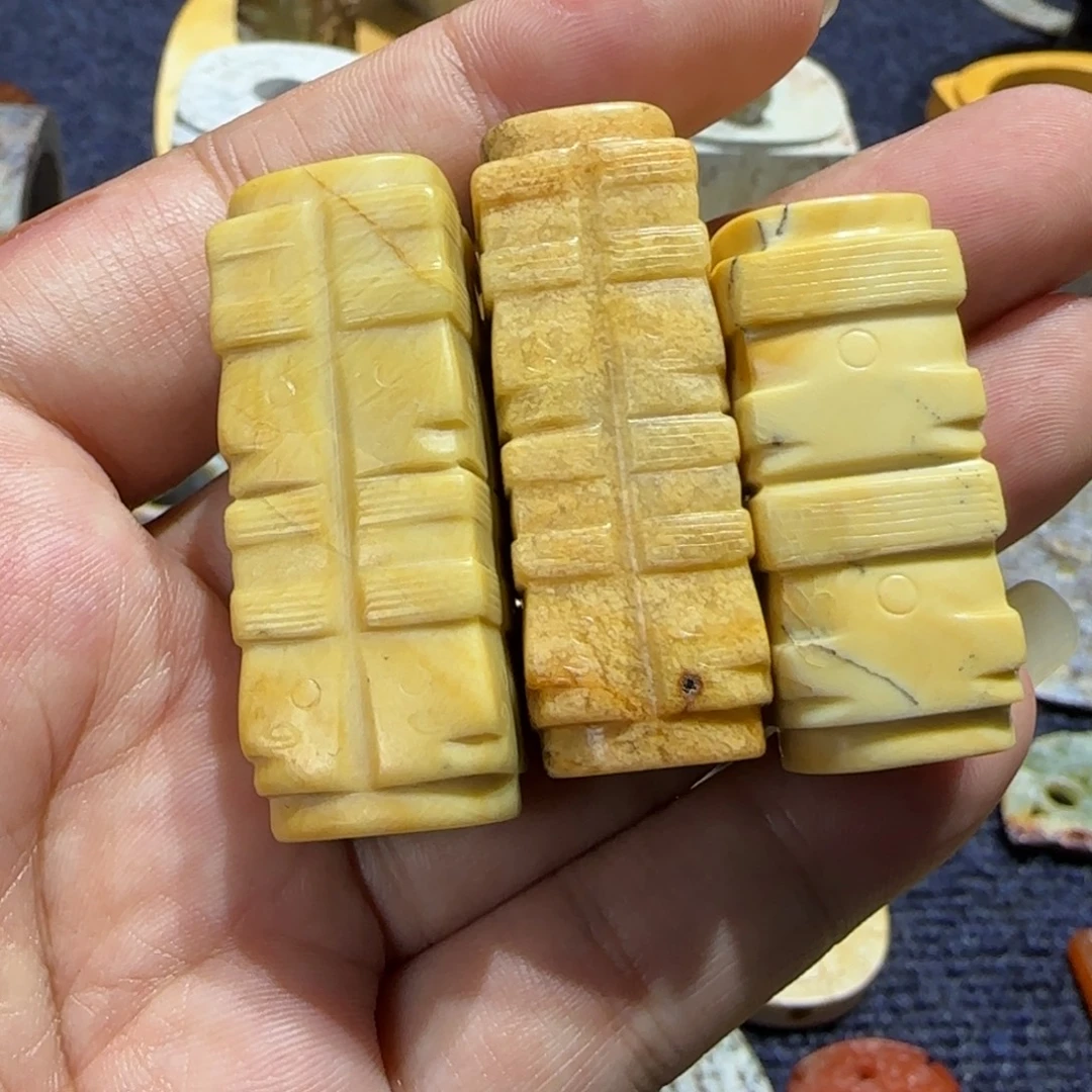 玖***森和田玉（糖玉）未镶嵌车挂