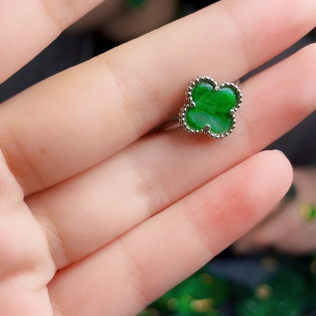 颈饰银S925镶嵌翡翠多样性