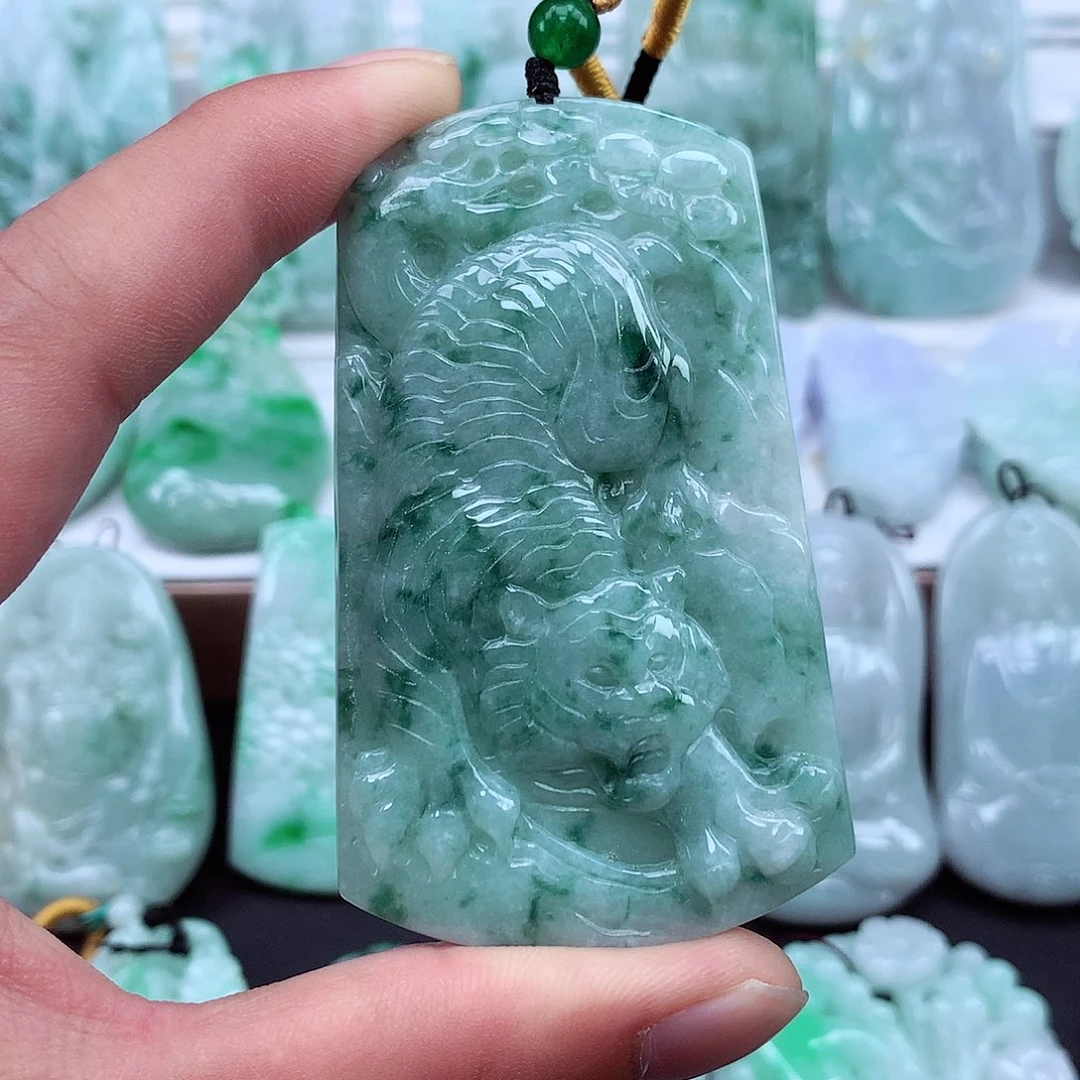 翡翠未镶嵌颈饰翡翠吊坠