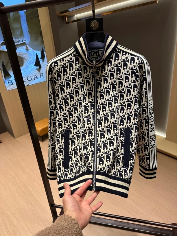 2025新款春季立领领连帽秋季短款拼接针织毛衣上衣外套修身显瘦上