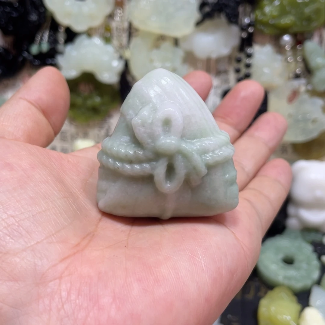 【闪购商品】岫玉颈饰未镶嵌岁*、69手把