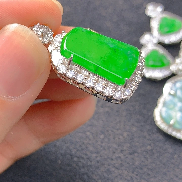 翡翠银S925镶嵌颈饰