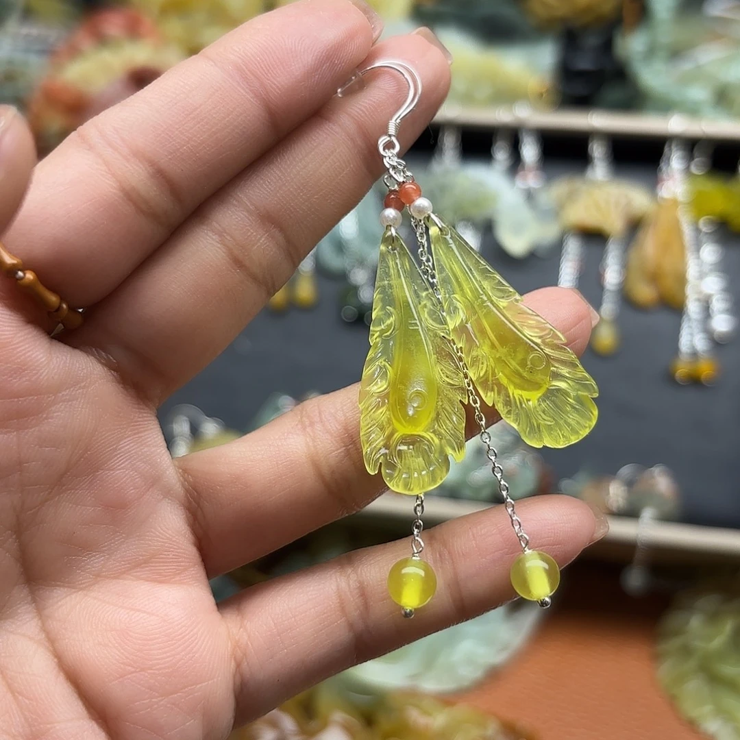 蛇纹石玉未镶嵌吊坠