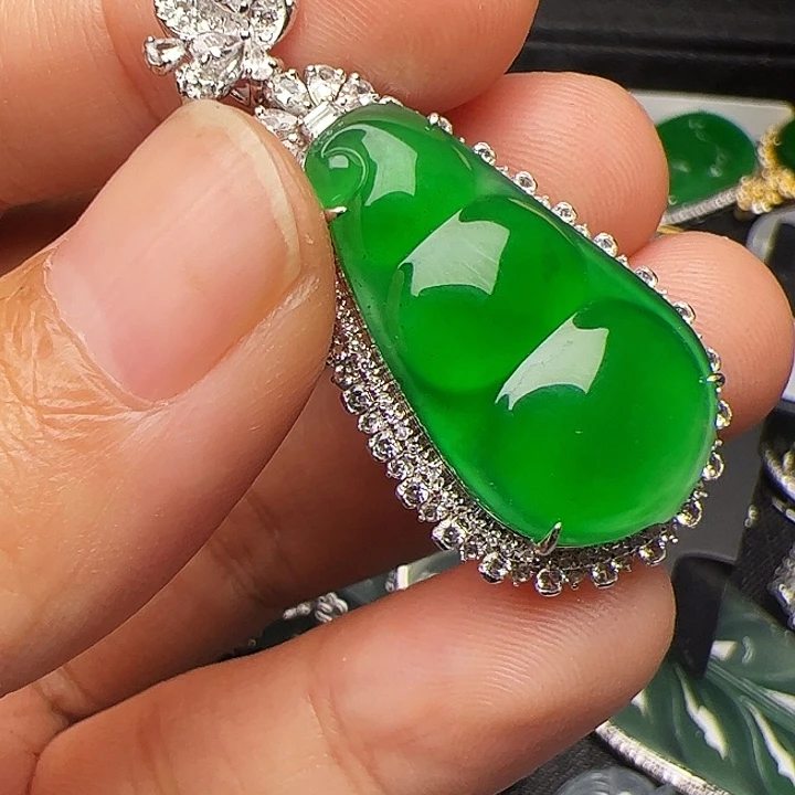 翡翠18K金镶嵌吊坠(不含链)