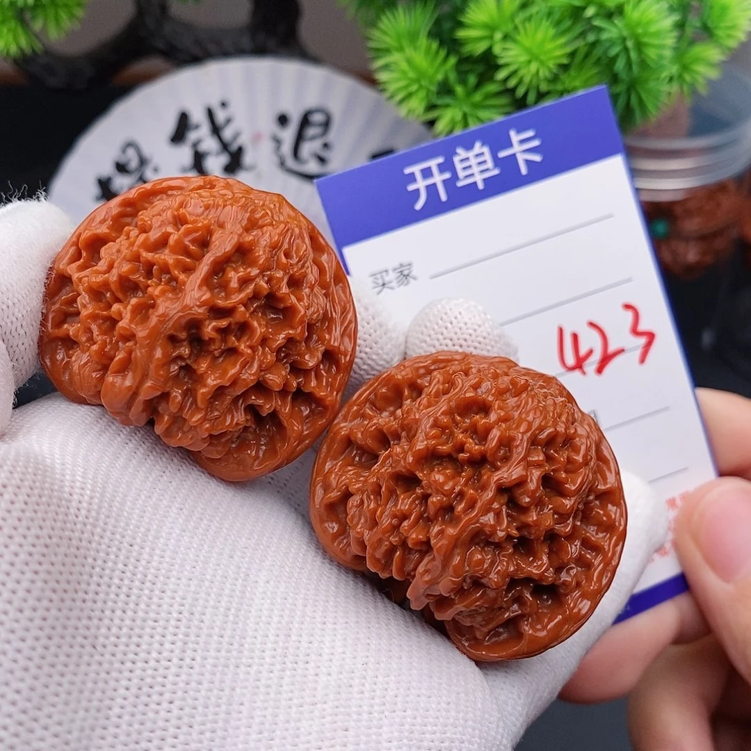 文玩核桃把件42百花山423