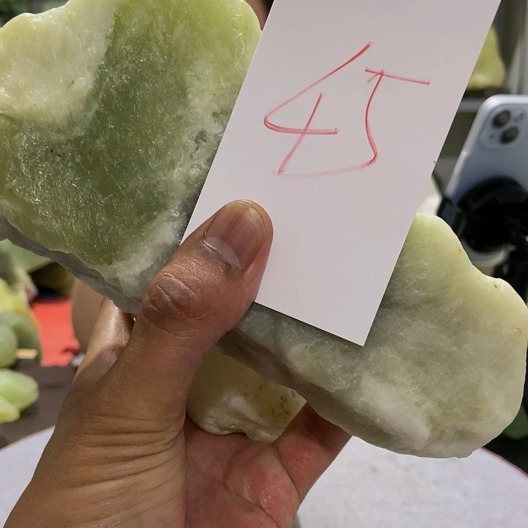 蛇纹石玉未镶嵌原石