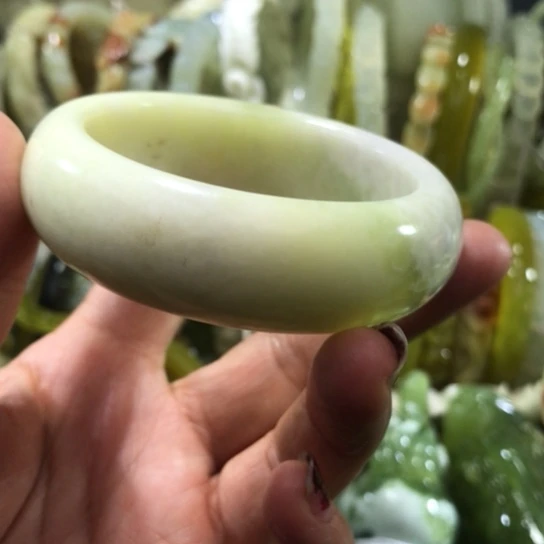 岫玉未镶嵌手镯55