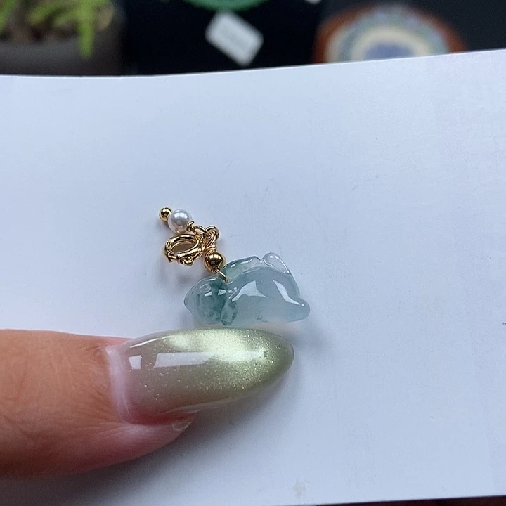 未镶嵌挂件翡翠吊坠