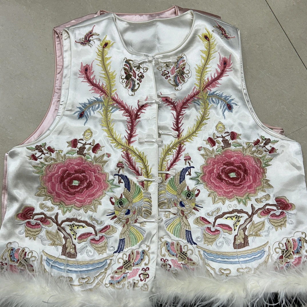 富贵花常规短款马夹