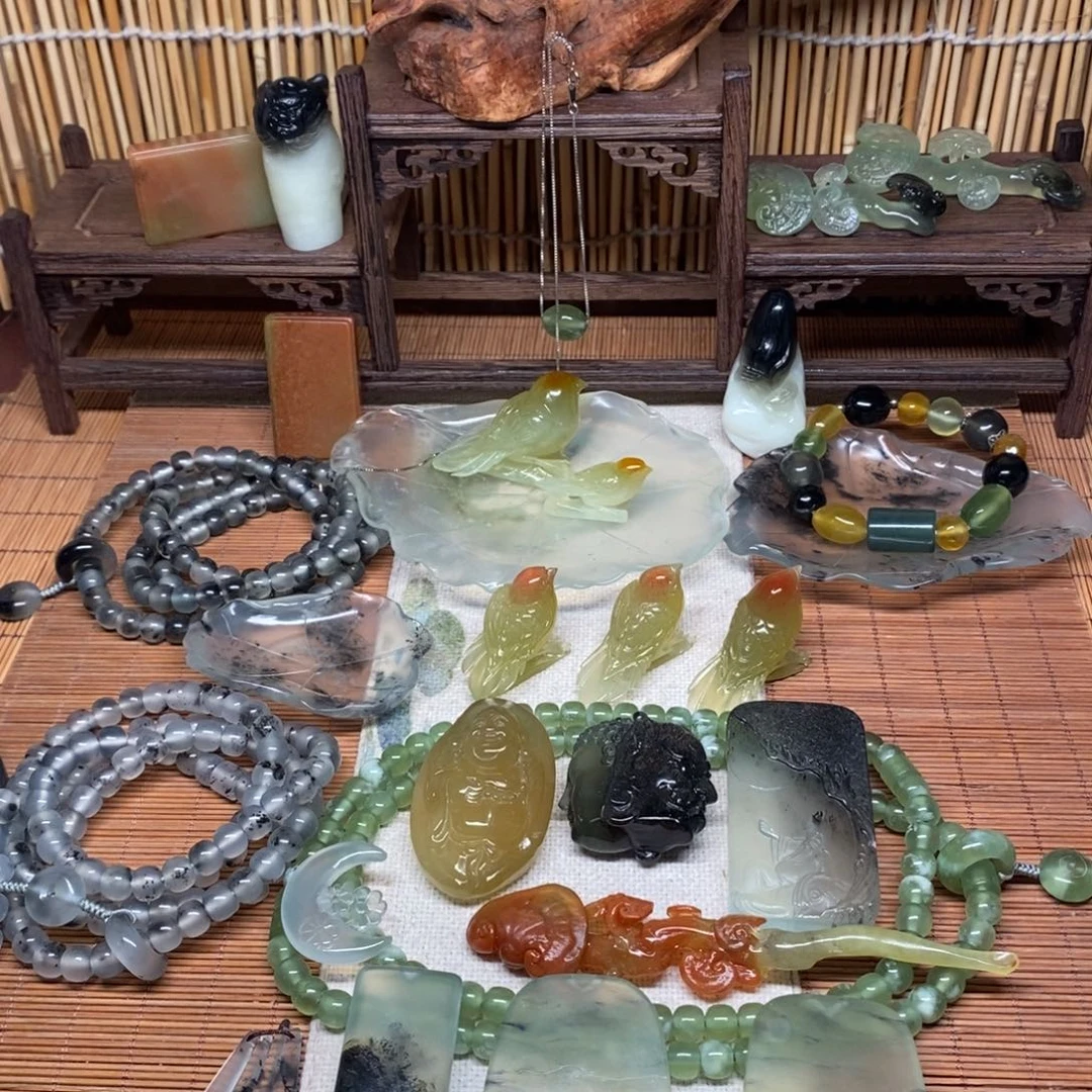 蛇纹石玉未镶嵌珠子