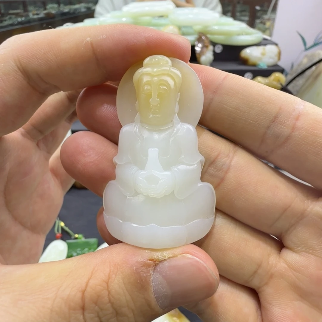 和田玉未镶嵌吊坠(赠链)新疆和田玉观音