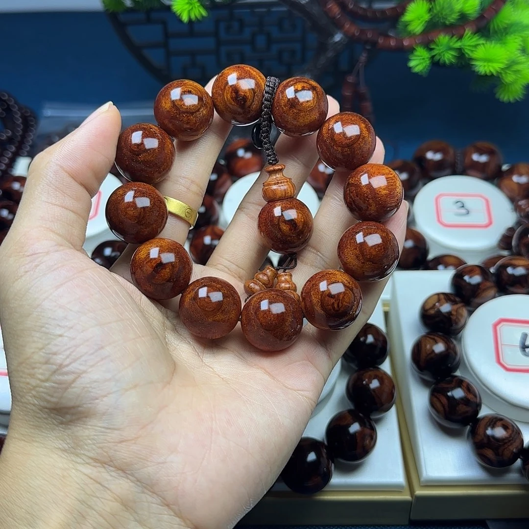 傅***伟黄花梨/降香黄檀2.0