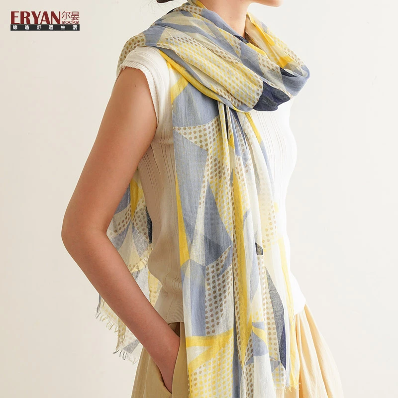 女士围巾春夏季时尚披肩逛街出行氛围感遮阳几何诗域围巾披肩