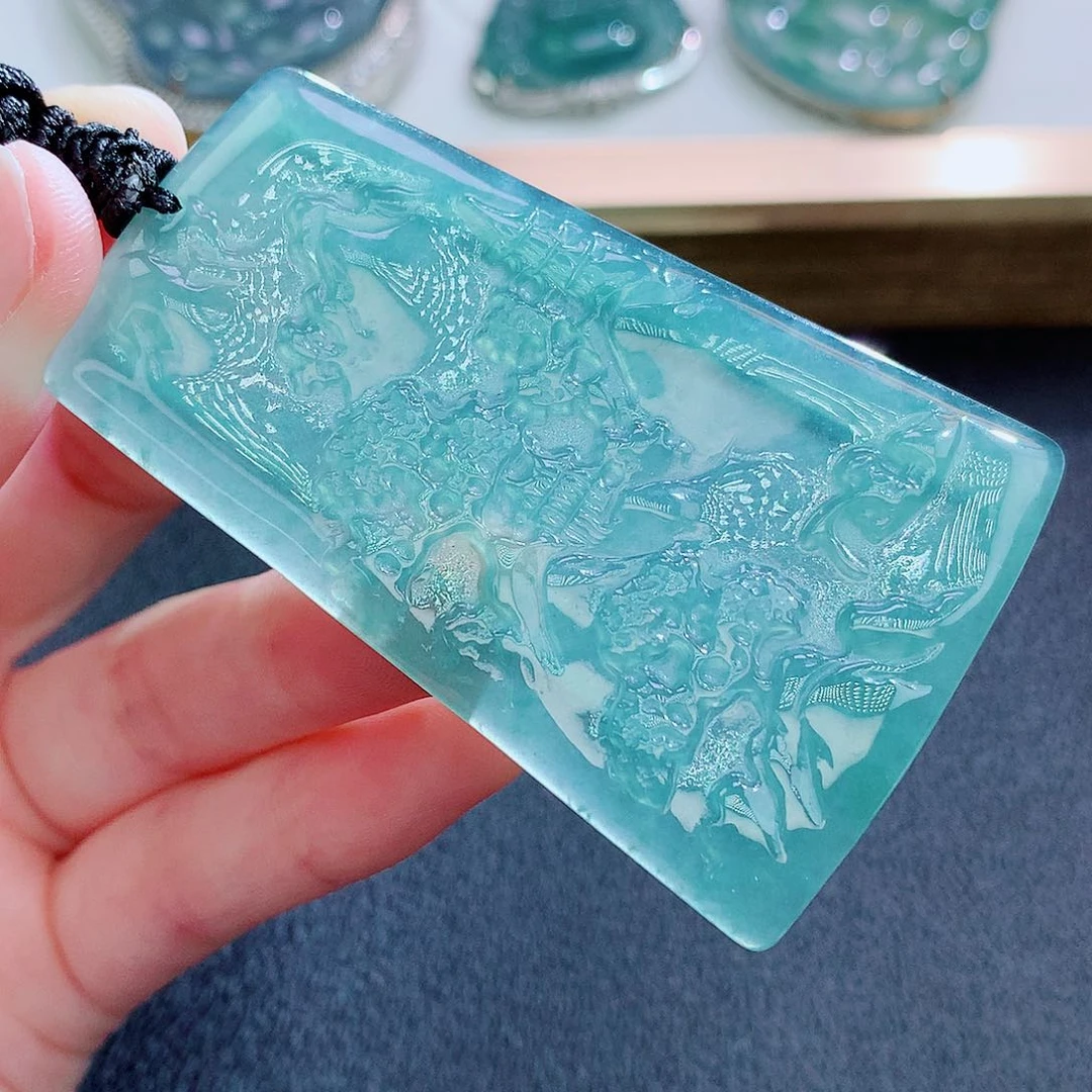 翡翠未镶嵌颈饰翡翠