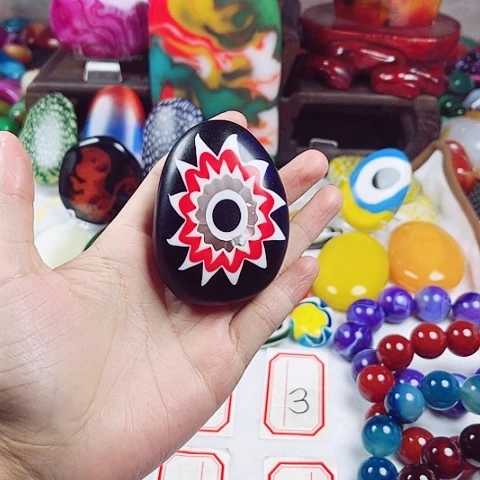 玛瑙/玉髓挂件未镶嵌神*