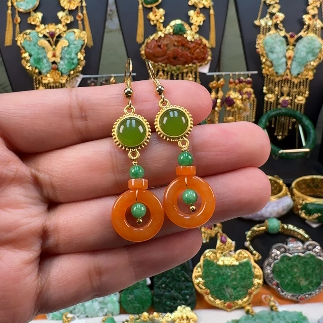 翡翠未镶嵌颈饰耳坠 炸价