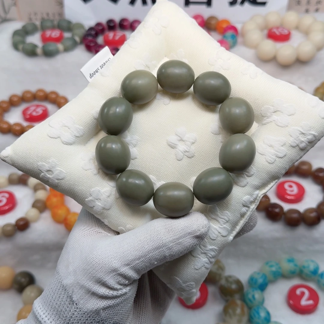 白玉菩提吊坠卡20手工干磨枣珠