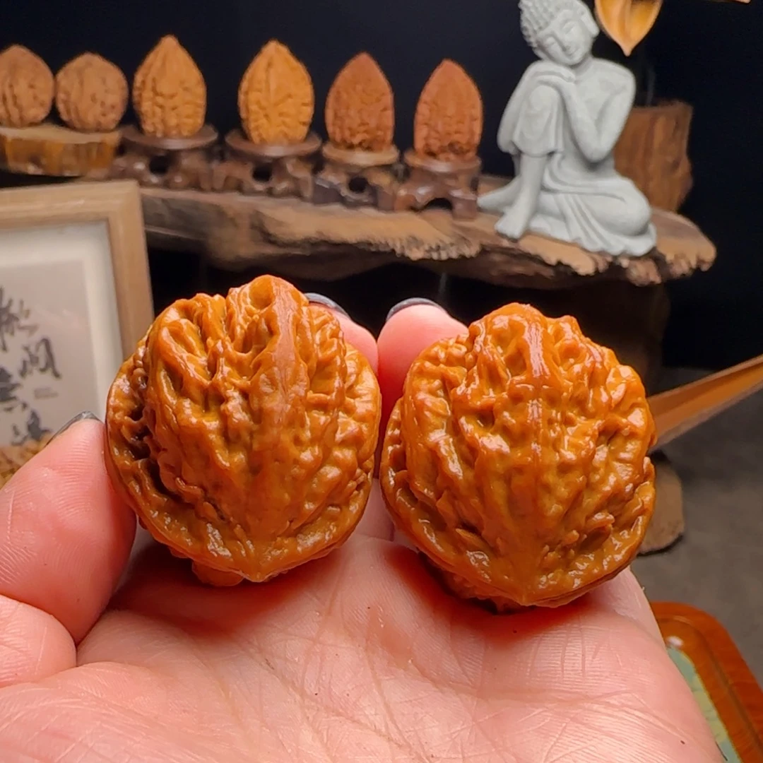 文玩核桃把件麦麦56