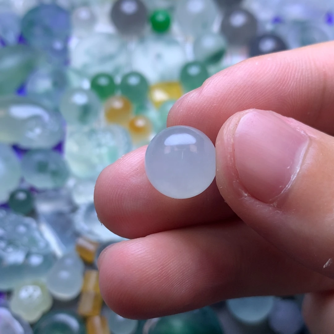 定制翡翠未镶嵌珠子