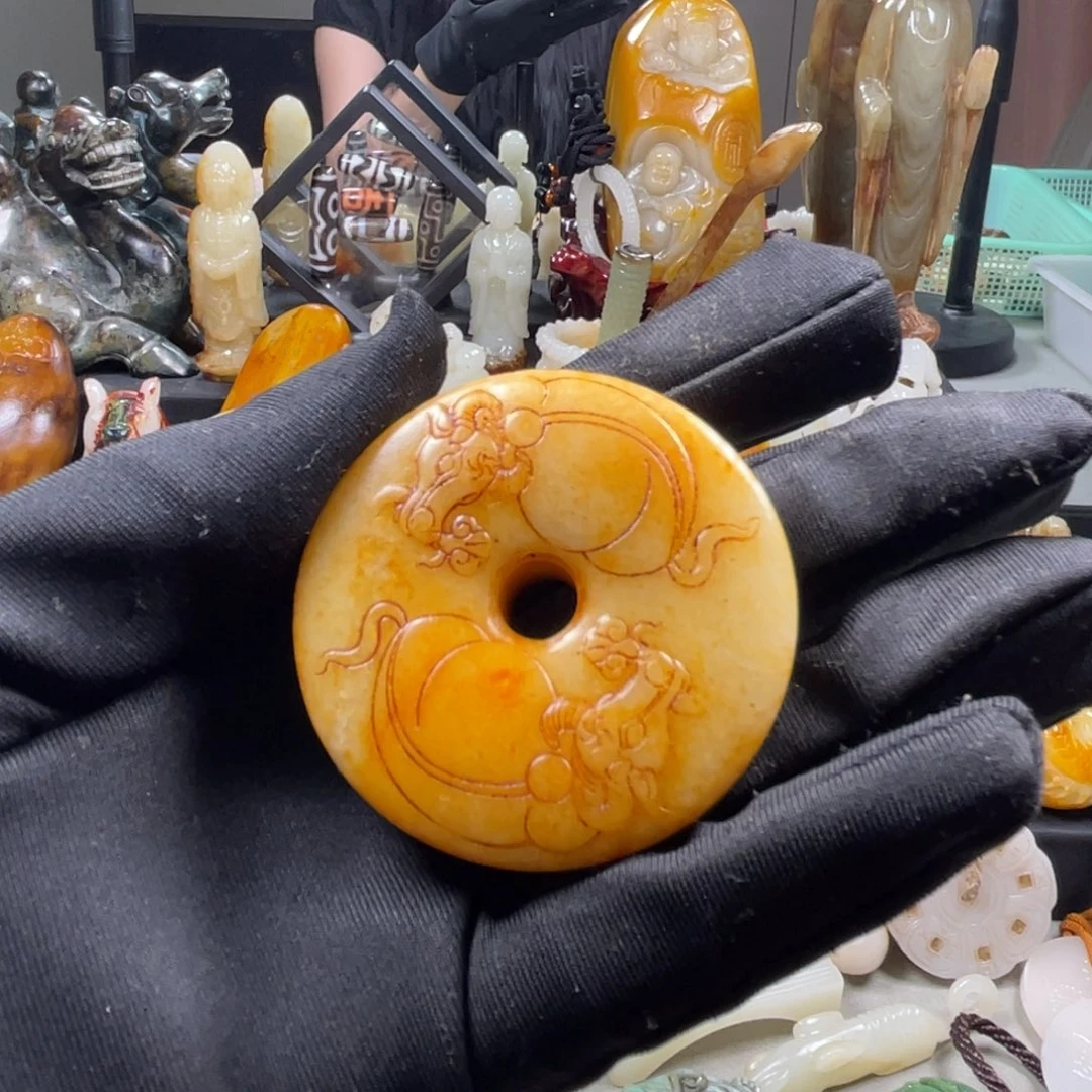 成***金和田玉未镶嵌挂件