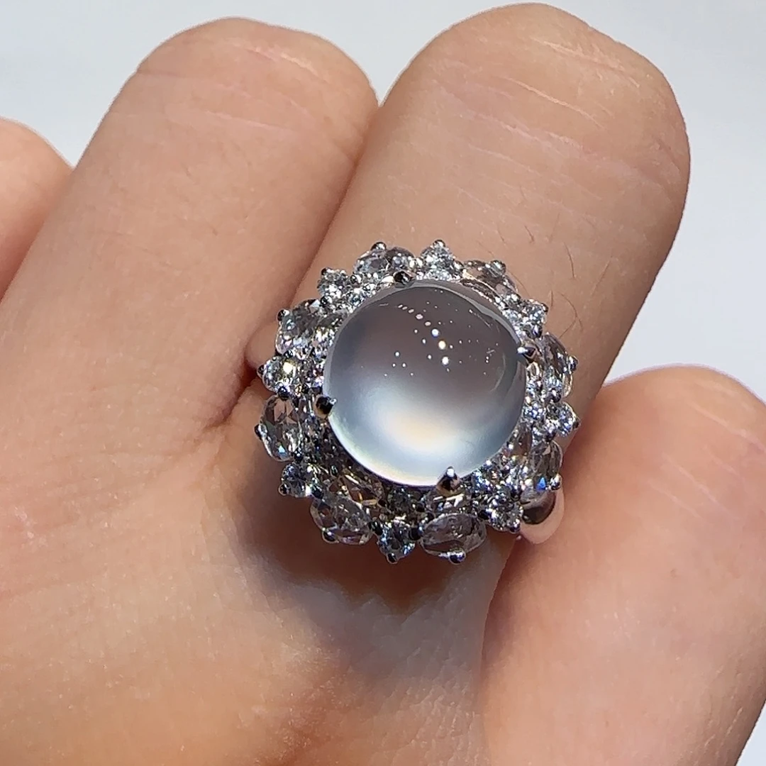 翡翠戒指18K金镶嵌戒指