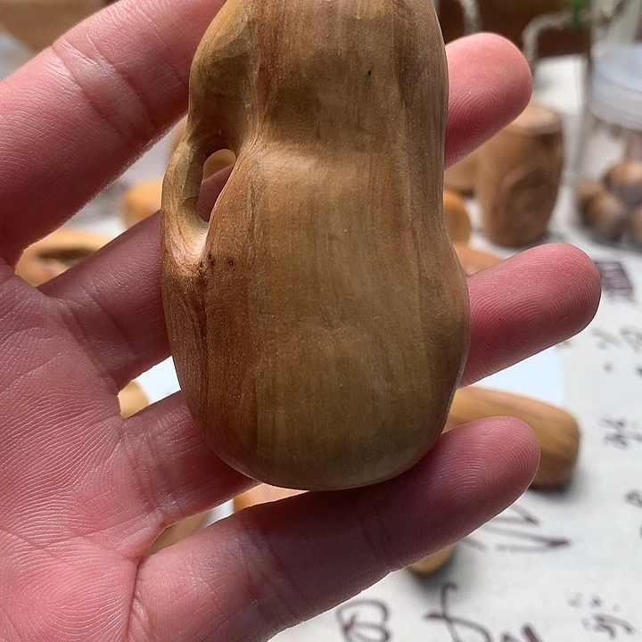 廉***矣檀香木手工原创小把件