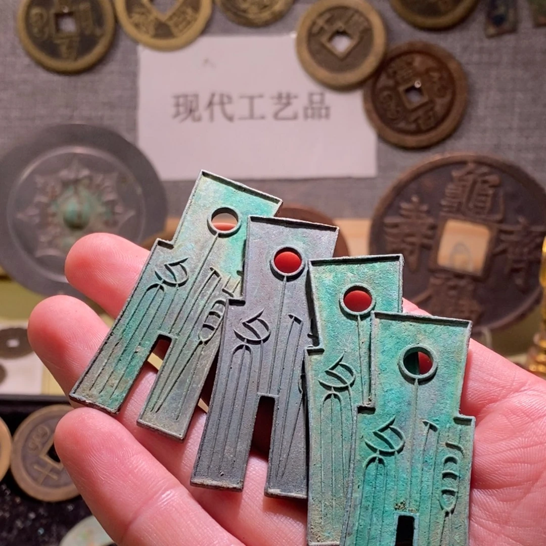 大***乐铜现代仿制工艺品