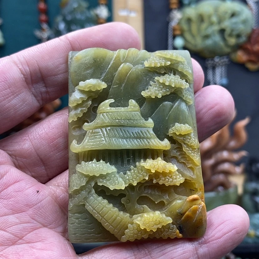 【闪购商品】未镶嵌蛇纹石玉吊坠