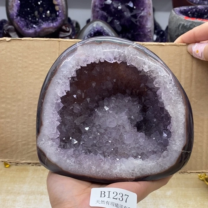 水晶大型摆件（非配饰）未镶嵌